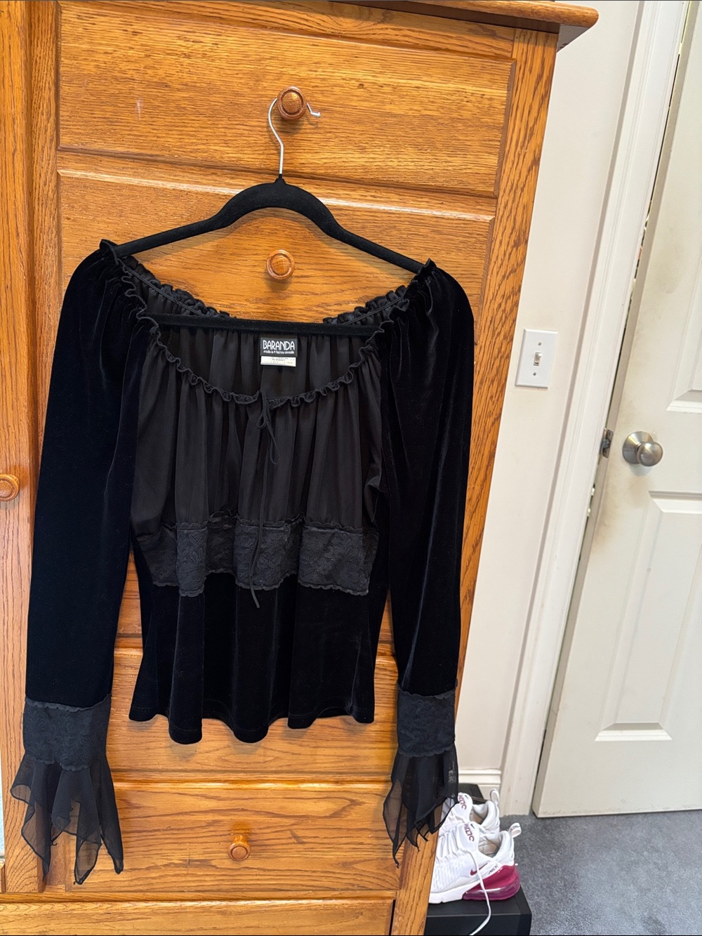 Daranda Black Velvet Lace Yoke Peasant Blouse